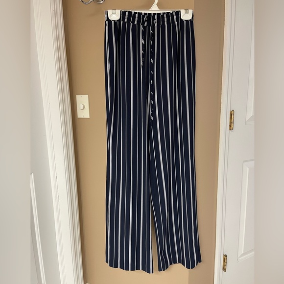 Forever 21 slit leg palazzo pants - Picture 3 of 4